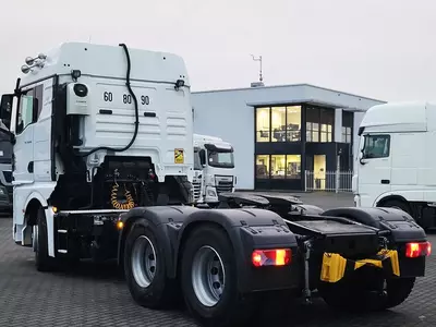  Тягач MAN TGX 33.640 6X4 - 
