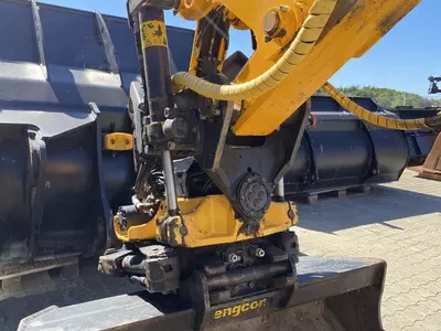  Экскаваторы-погрузчики JCB 4CX Fresh online©️