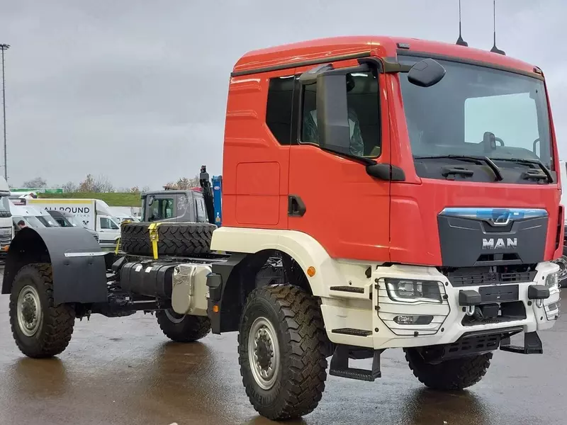  MAN yuk mashinasi shassisi TGM 18.250 4X4 Chakana savdo