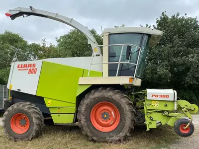  Kормоуборочный комбайн Claas JAGUAR 860 4WD Chakana savdo