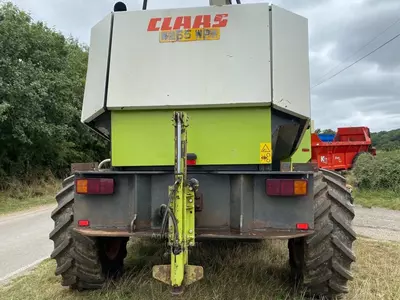  Kормоуборочный комбайн Claas JAGUAR 860 4WD Fresh online©️