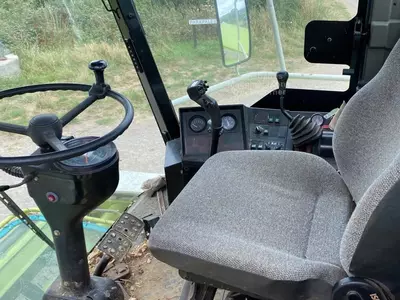 Kормоуборочный комбайн Claas JAGUAR 860 4WD