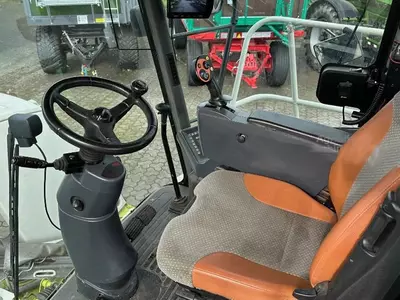 Кормоуборочный комбайн Claas Jaguar 850 Profistar