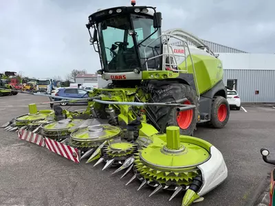 Кормоуборочный комбайн Claas JAGUAR 870