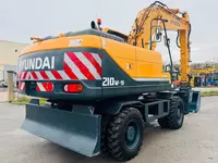  Колесный экскаватор Hyundai ROBEX 210W-9 Fresh online©️