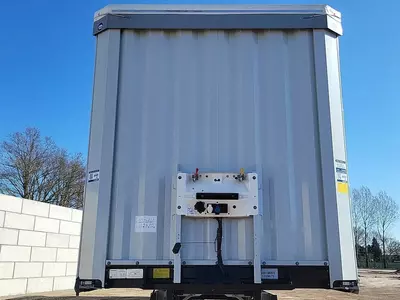   Шторки полуприцеп Krone SD (95 m³)