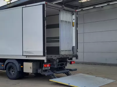  Холодильник грузовик Mercedes Atego 1524 4X2 Skab Specialkarosser AB - Fresh online©️