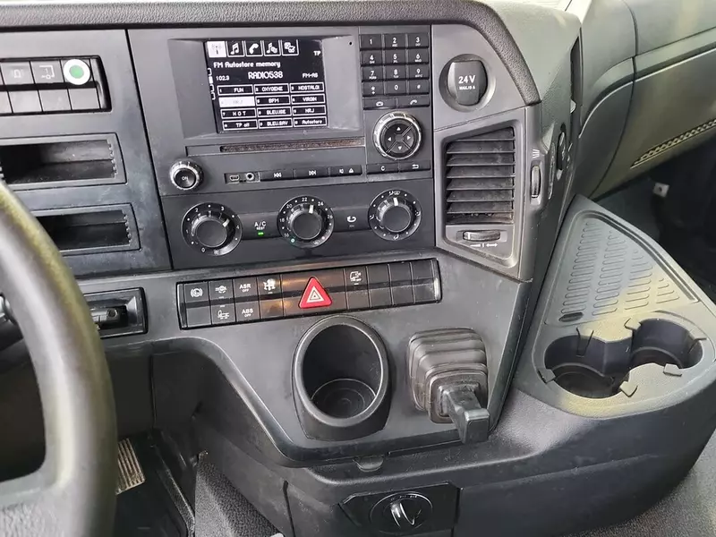  Самосвал Mercedes Arocs 4151 8X4 CA85 - Samosvallar