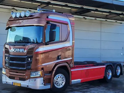 Шасси грузовика Scania R730 6X2