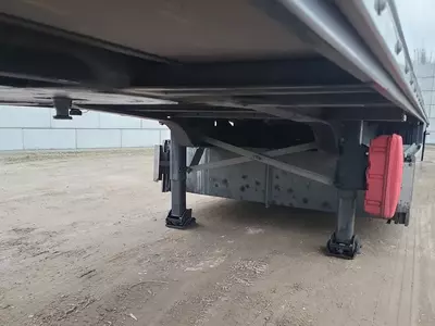 Закрытый полуприцеп Krone SD (97 m³)