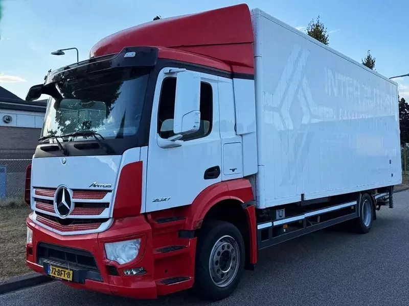 Грузовик с кузовом-фургоном Mercedes Antos 2027 4X2