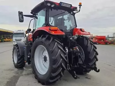   Трактор колесный Case IH Maxxum 125 CVX