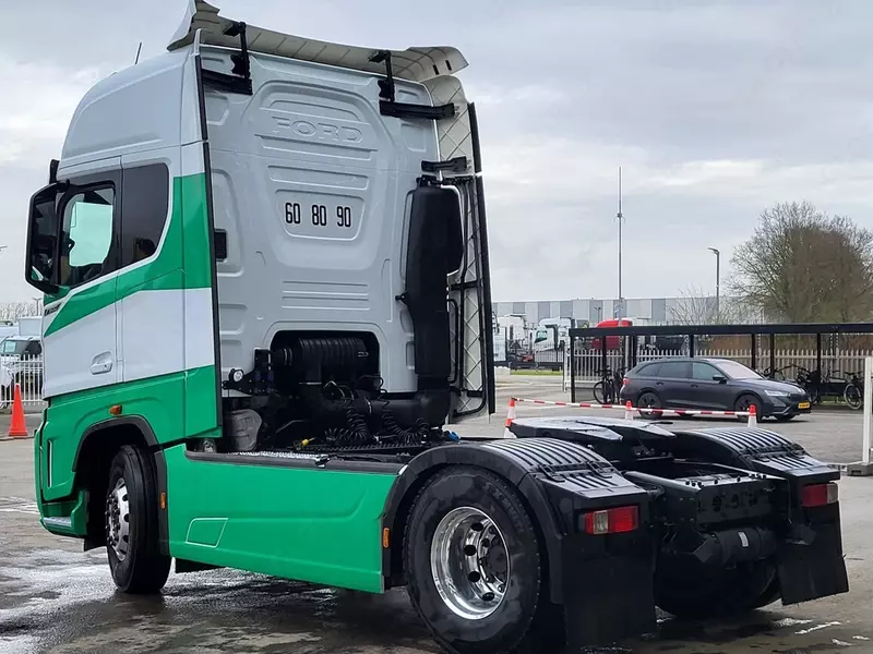 Тягач Ford F-Max 500 4X2