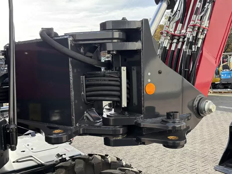 Колесные экскаватор Yanmar B95W