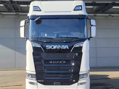 Тягач Scania S660