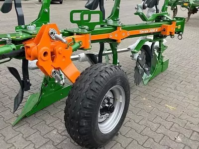 Плуг Amazone teres 300 v 5+0