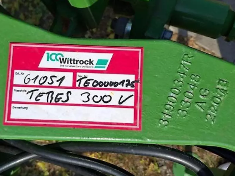 Плуг Amazone teres 300 v 5+0