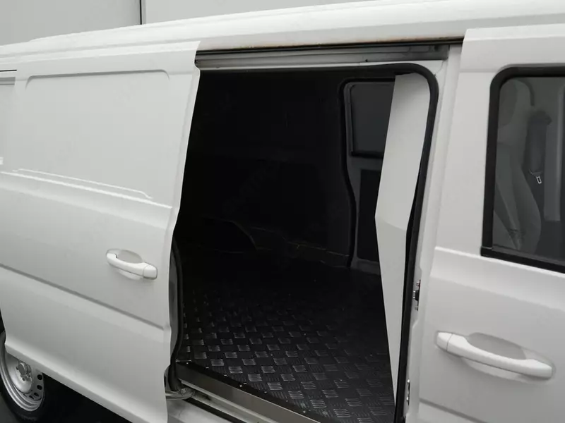 Электрический фургон Cenntro Logistar 200V