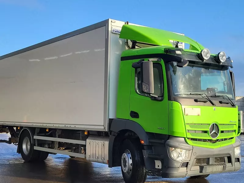 Mercedes Antos 1827 4X2 yuk mashinasi