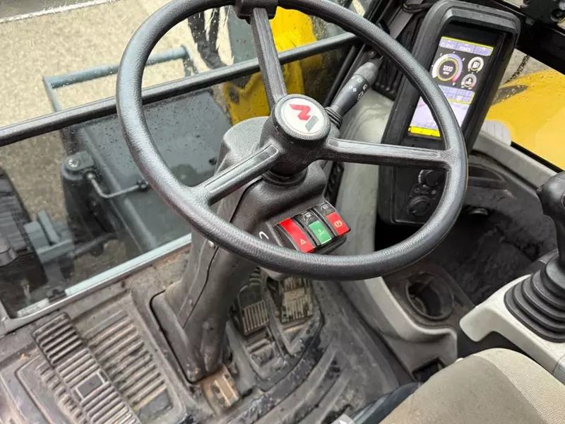 Колесные экскаватор WACKER NEUSON EW65