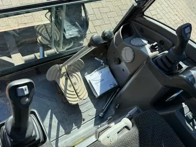 Гусеничные экскаватор Volvo ECR25D