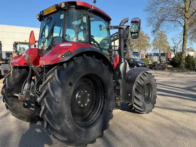 Трактор колесный Case 110 Luxum 110