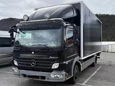Грузовые фургоны Mercedes-Benz 818 L