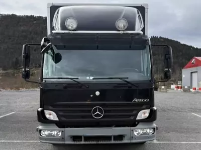 Грузовые фургоны Mercedes-Benz 818 L