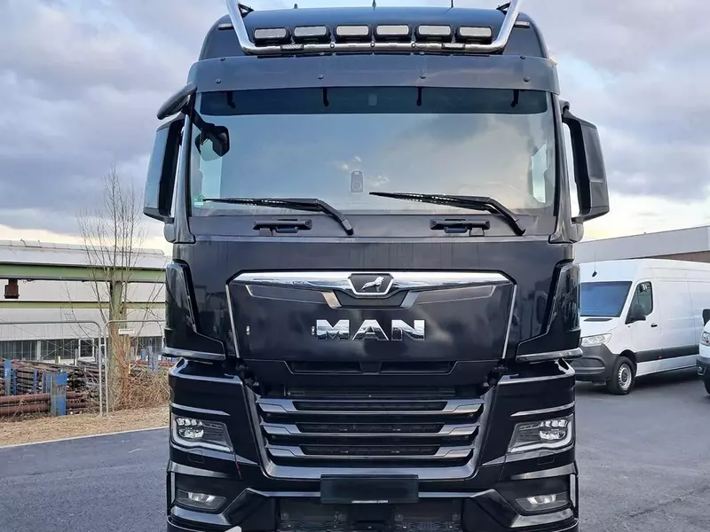 Тягач MAN TGX 18.510