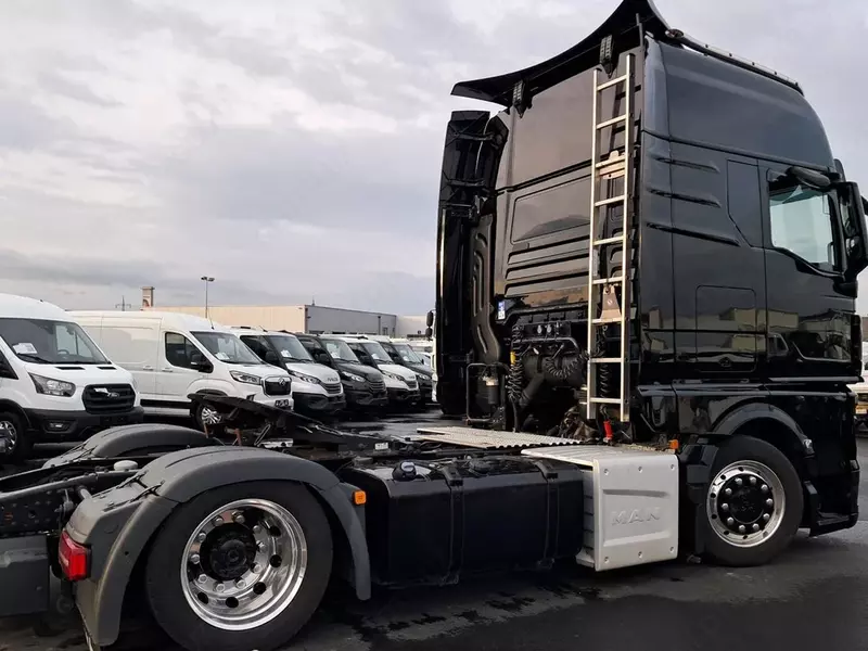 Тягач MAN TGX 18.510