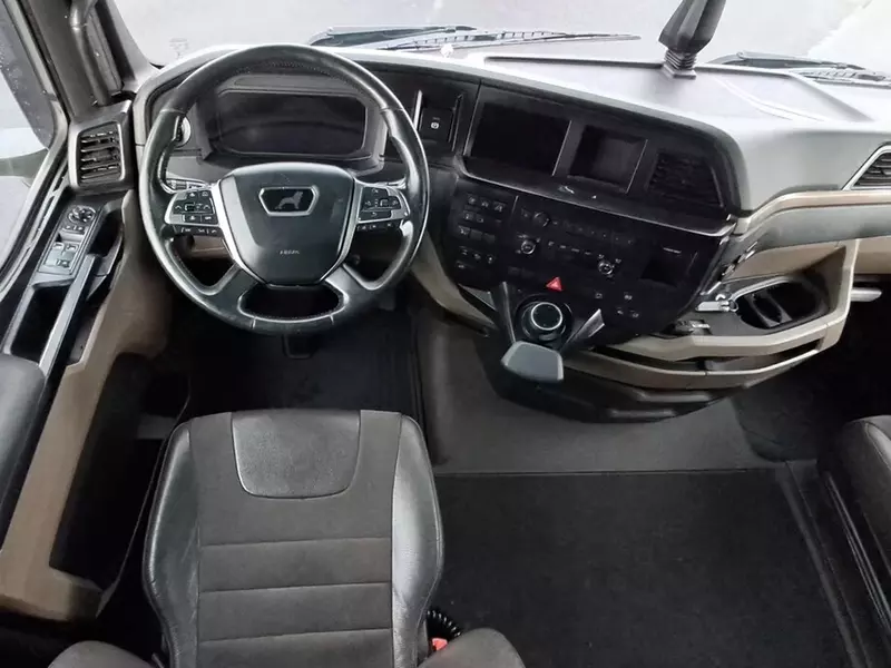 Тягач MAN TGX 18.510