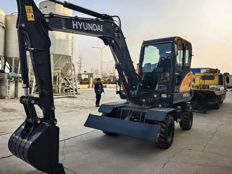 Yangi g‘ildirakli Hyundai HW60 ekskavatori (Xitoy)