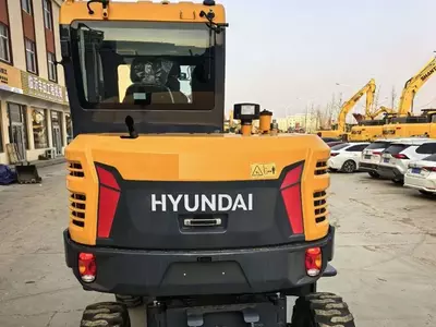 Yangi g‘ildirakli Hyundai HW60 ekskavatori (Xitoy)