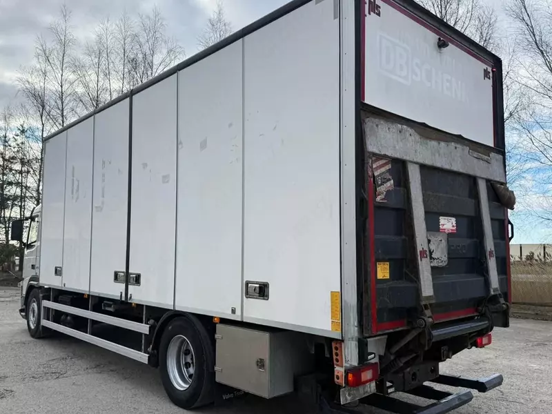 Volvo FM 370 D11 ochiq yon qutisi yuk mashinalari