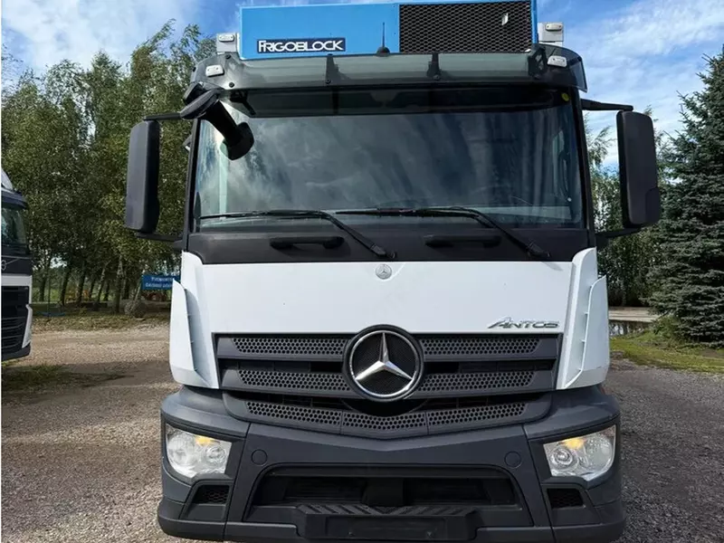 Грузовые Mercedes-Benz Antos 1830 Frigoblock