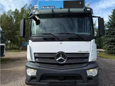 Грузовые Mercedes-Benz Antos 1830 Frigoblock