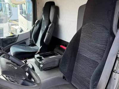 Грузовые Mercedes-Benz Antos 1830 Frigoblock