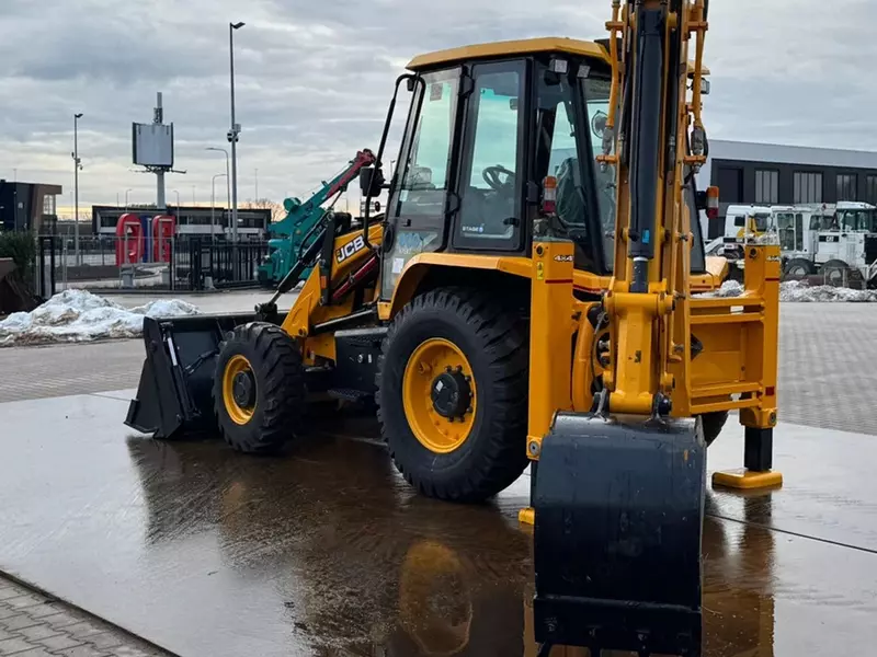 Экскаваторы-погрузчики JCB 3DX 4x4
