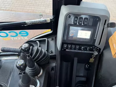 Экскаваторы-погрузчики JCB 3DX 4x4