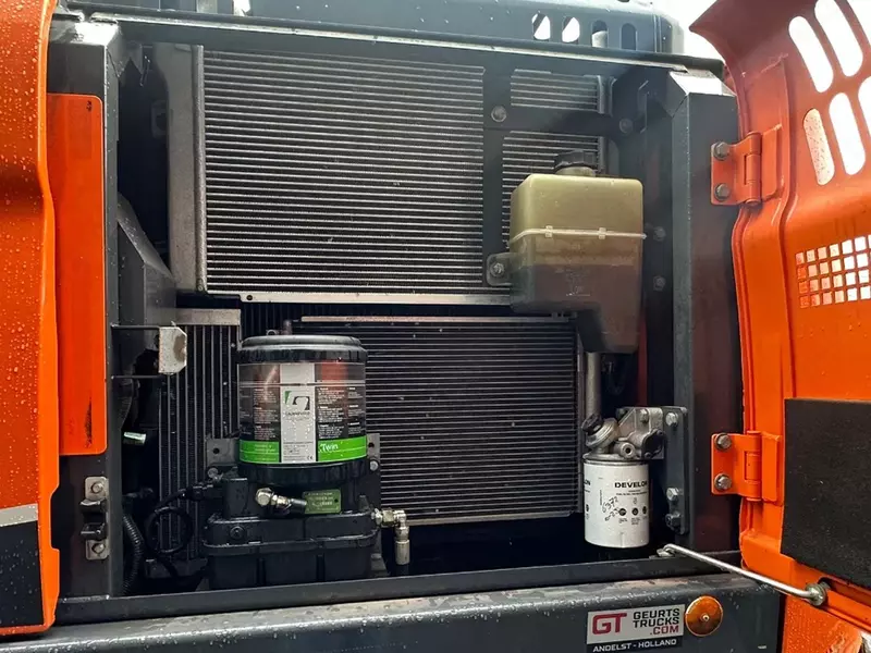 Колесный экскаватор Doosan DX190W-5