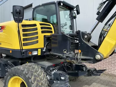 Колесные экскаватор Yanmar B95W