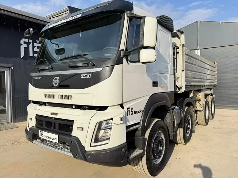 Самосвал Volvo FMX 500 8x4