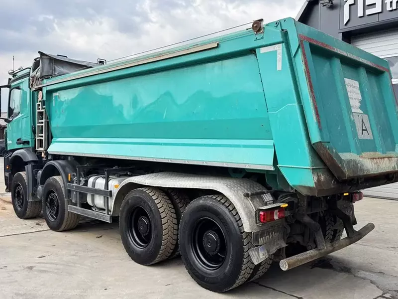 Самосвал Mercedes-Benz Arocs 3248 8X4