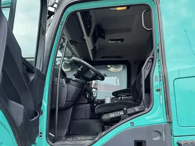 Самосвал Mercedes-Benz Arocs 3248 8X4