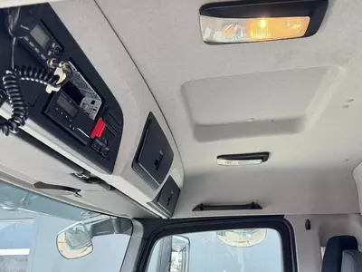 Самосвал Mercedes-Benz Arocs 3248 8X4