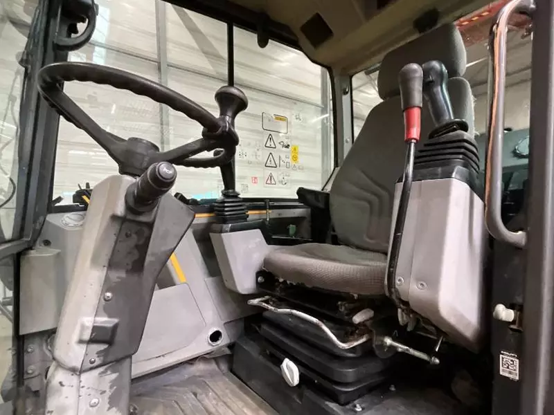 Колесные экскаватор Volvo EW 60 E