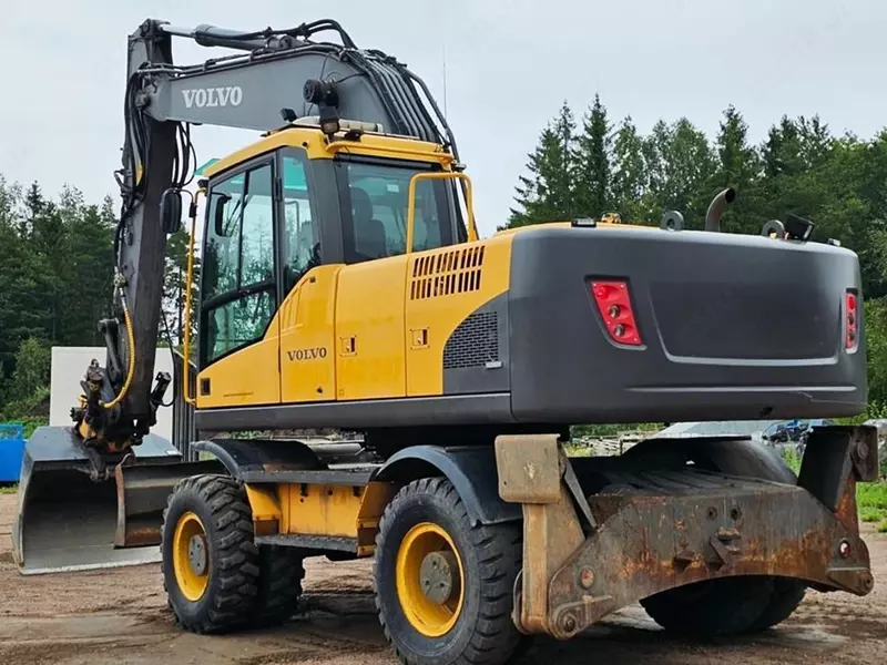 Колесный экскаватор Volvo EW 180 C