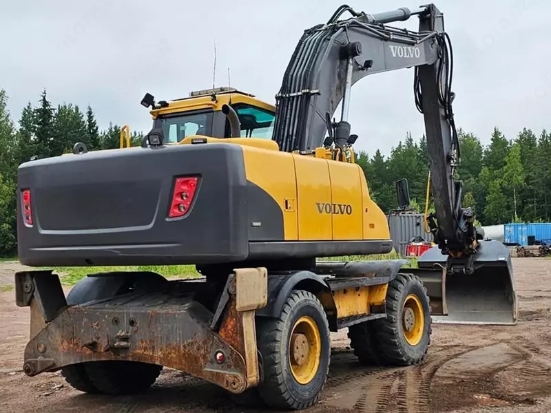 Колесный экскаватор Volvo EW 180 C