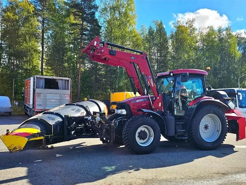 Колесный трактор Case IH Maxxum 140, AM Teho 2800, Leppä 260