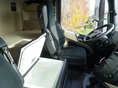 Грузовые Mercedes-Benz Actros 2545 / 62 MP5 / Full ADR